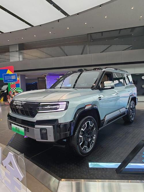 深圳罗湖区鑫欧乐企业管理咨询比亚迪方程豹硬派越野的爆款，英菲尼迪35周年与你共成长